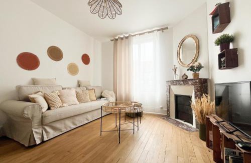 Pagny-sur-Morselle Apartment | Le Refuge, Pet friendly, Free Parking