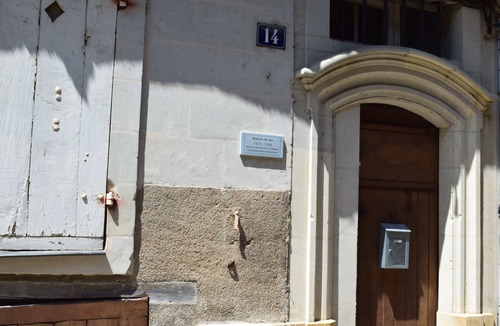 Angers House | Le refuge Royale