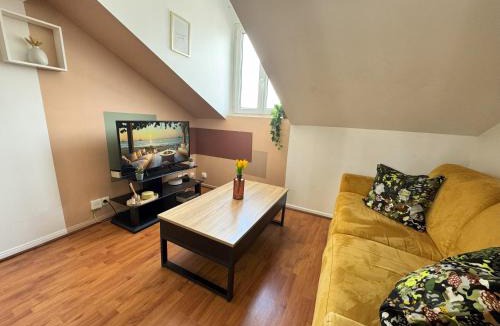 Le Perreux-sur-Marne Apartment | Le Refuge Urbain - Comfy studio near Paris and Disneyland