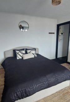 Saint-Pol-sur-Mer Apartment | Le refuge urbain