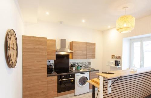 Valence-sur-Baise Apartment | Le Refuge Valencien - Douceur et Élégance