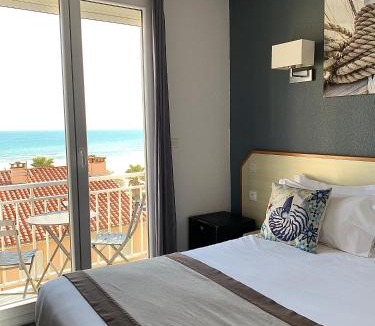 Le Grand Large Hotel | Le Regina Hôtel et restaurant Canet-plage