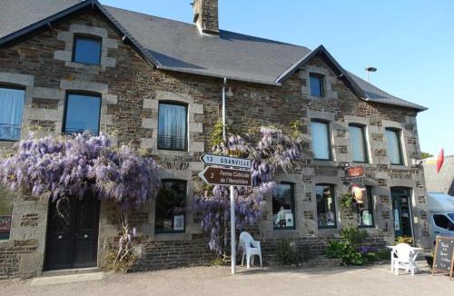 Saint-Sauveur-la-Pommeraye Bed & Breakfast | Le Relais