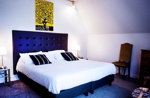 Neuveglise-sur-Truyere Hotel | Le Relais de la Poste