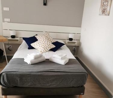 Saint-Remy-Sur-Durolle Hotel | Le Relais Délys