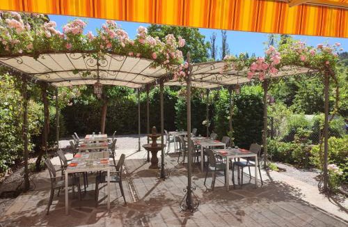 Ceilhes-et-Rocozels Hotel | Le Relais de Ceilhes