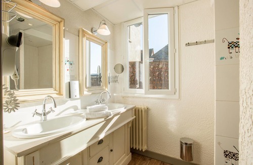 Beaulieu-sur-Dordogne Hotel | Le Relais De Vellinus