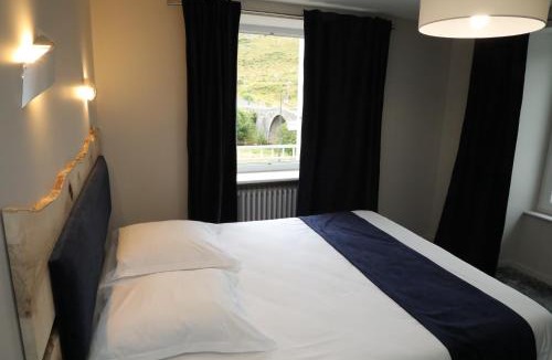 Recoules-d'Aubrac Hotel | Le Relais de l'Aubrac