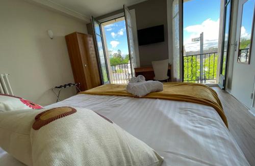 Le Faou Hotel | Le Relais De La Place