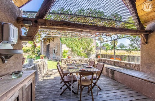 Suin House | Le Relais de Mont - SUIN