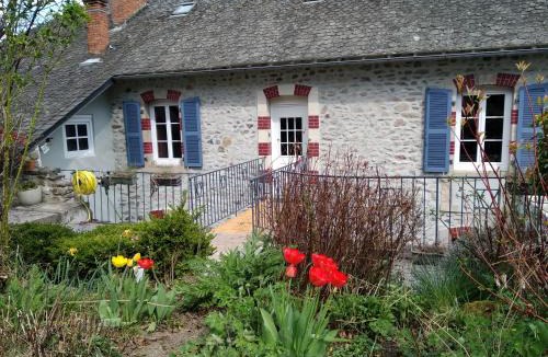 Ydes Bed & Breakfast | Le Relais des Capucines