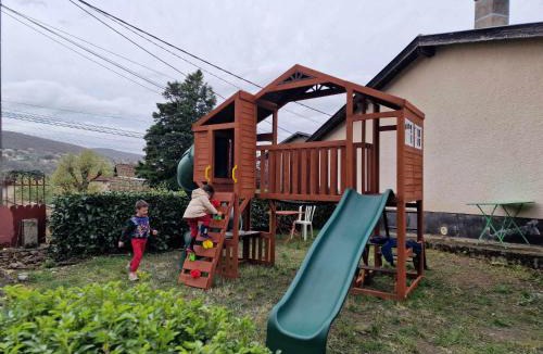 Fleurieu-sur-Saone Bed & Breakfast | Le Relais Des Dames