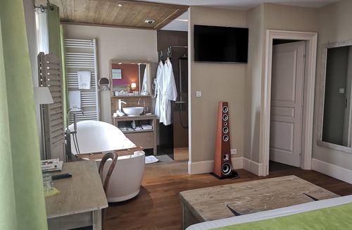 Bremondans House | Le Relais des Deux Tours