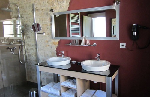 Bremondans House | Le Relais des Deux Tours