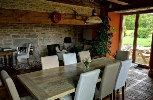 Bremondans Bed & Breakfast | Le relais des deux tours