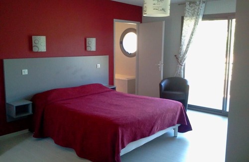 Grisolles Hotel | Le relais des garrigues