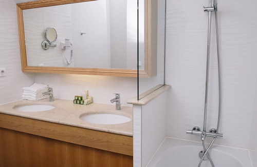 Le Mont-Saint-Michel Hotel | Le Relais Du Roy