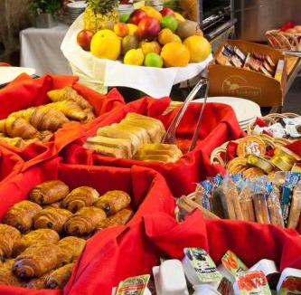 Le Mont-Saint-Michel Hotel | Le Relais Du Roy