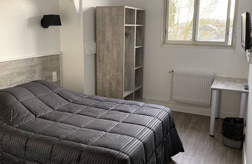 Beaumont-en-Veron Hotel | Le Relais du Velors