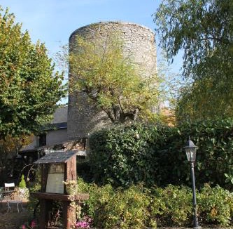 La Chaussee-Saint-Victor Bed & Breakfast | Le Relais de la Tour