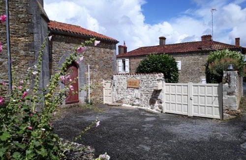 Saint-Juire-Champgillon Bed & Breakfast | Le relais de la cure