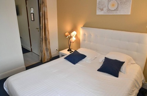 Aurillac Hotel | Le Renaissance