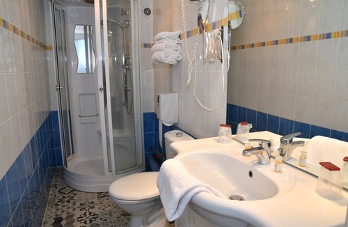 Aurillac Hotel | Le Renaissance