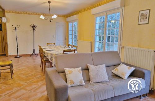 Saint-Pierre-sur-Orthe House | Le Rendez vous