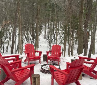 St-Bernard-de-Lacolle Other | Le Repère de la frontière-Le St-Laurent