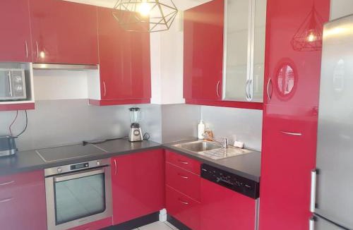 Cergy Apartment | Le Repère de l'ESSEC - T3, Parking, Fibre, Gare RER A à 5mn