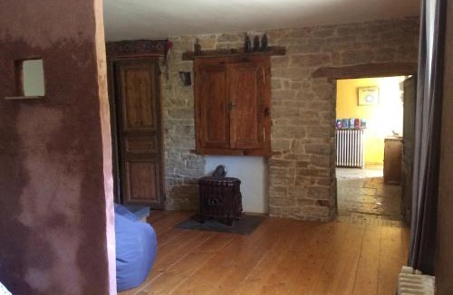Ivrey Apartment | Le RepAire de La SalAmandre