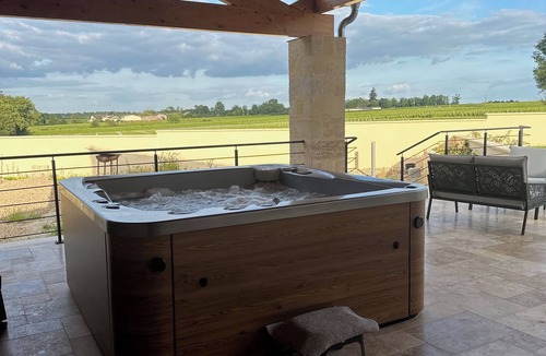 Lussac Apartment | Le Repaire de Maltus "gîte & Spa