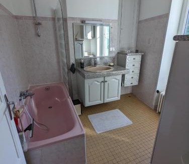 Vierzon House | Le Repaire des Grands Moments