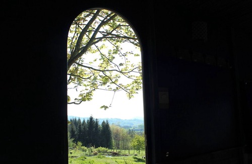 Merlas House | Le Repaire: unusual barn, creative haven