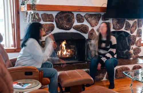 Venise-en-Quebec Ski Chalet | Le Repere du Lac - Lake View Access & Spa