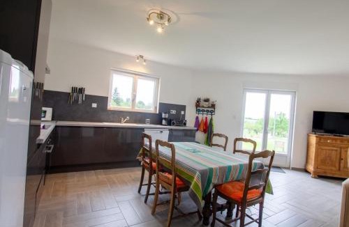 Tocane-Saint-Apre House | Le repere