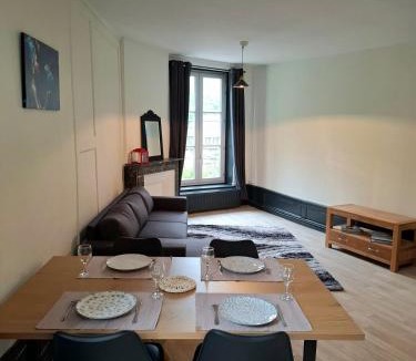 Sedan Apartment | Le repos de Turenne