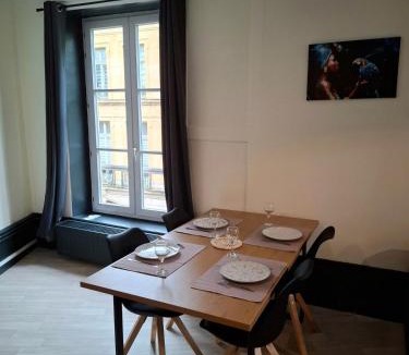 Sedan Apartment | Le repos de Turenne