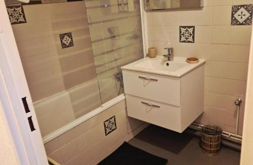 Saint-Gaudens Apartment | Le Repos-paisible-wifi-stationnement voiture