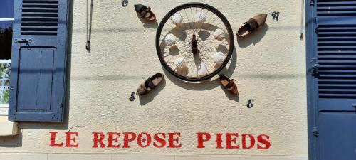 Saint-Reverien House | Le repose pieds