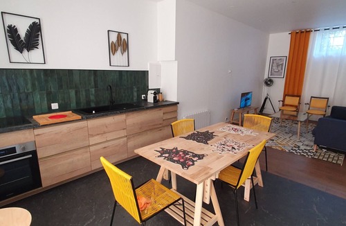 Cholet Apartment | Le Riadh, Cosy et Calme