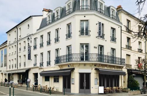 Fontainebleau Hotel | Le Richelieu Bacchus