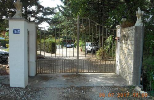 Malaucene House | Le Rieufroid