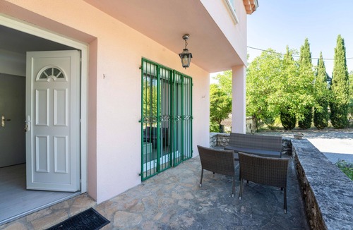 Salavas Apartment | Le Rieusset 1 - Three Bedroom Apartment, Sleeps 6
