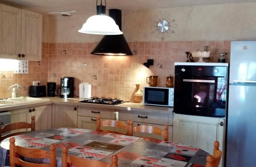 Saint-Pierre-de-Genebroz House | LE RIONDET - SAINT PIERRE DE GENEBROZ