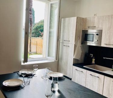 Castelnaudary Apartment | Le Riquet - jardin privé, clim, RDC