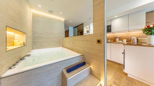 Tresserve Apartment | Le Rivage Alpin, Balnéothérapie, Vue lac