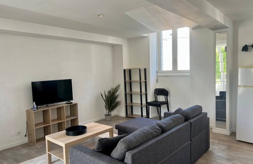 Poitiers Apartment | Le Rivage du clain - Appart' 11 pers.