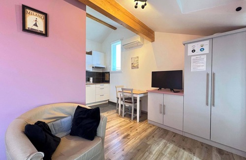 Bonnefoy-Roseraie-Gramont Apartment | Le RN88 - 2p - Proche Gare - Clim - Tout équipé