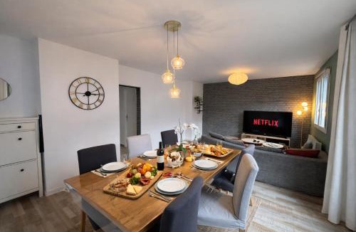 Reims Apartment | Le Robespierre - Parking privé - 5min gare